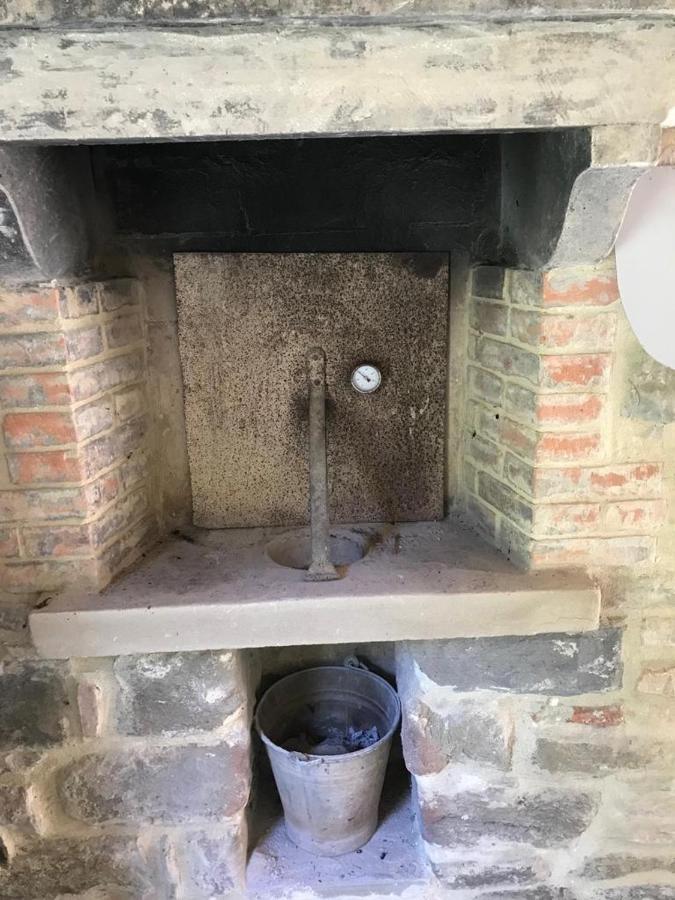 B&B Ponte La Pietra 古比奥 外观 照片